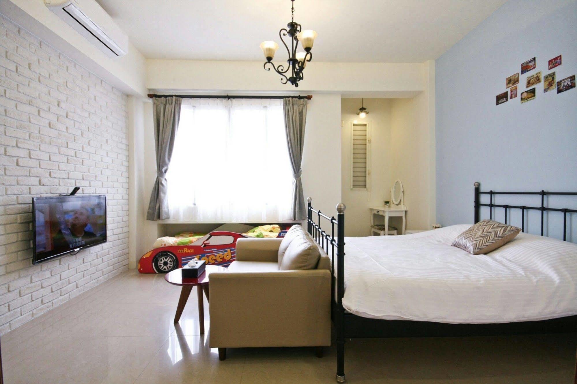 Q House Hotel Nantou Exterior photo